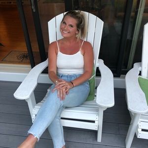 Meet your Posher, Elise